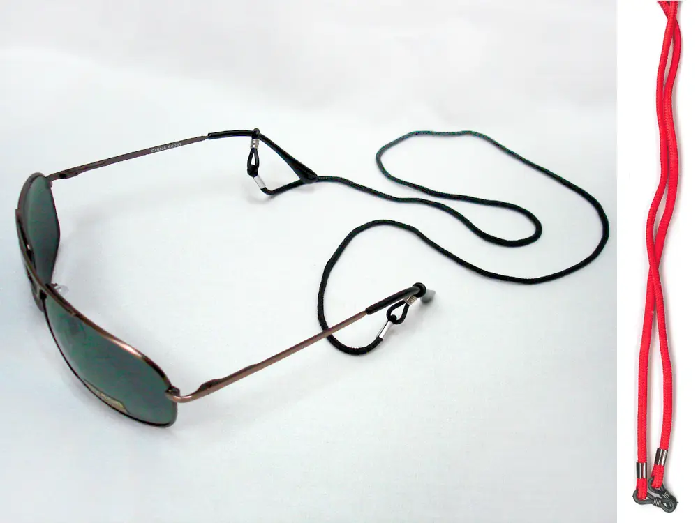 Eyewear Retainer